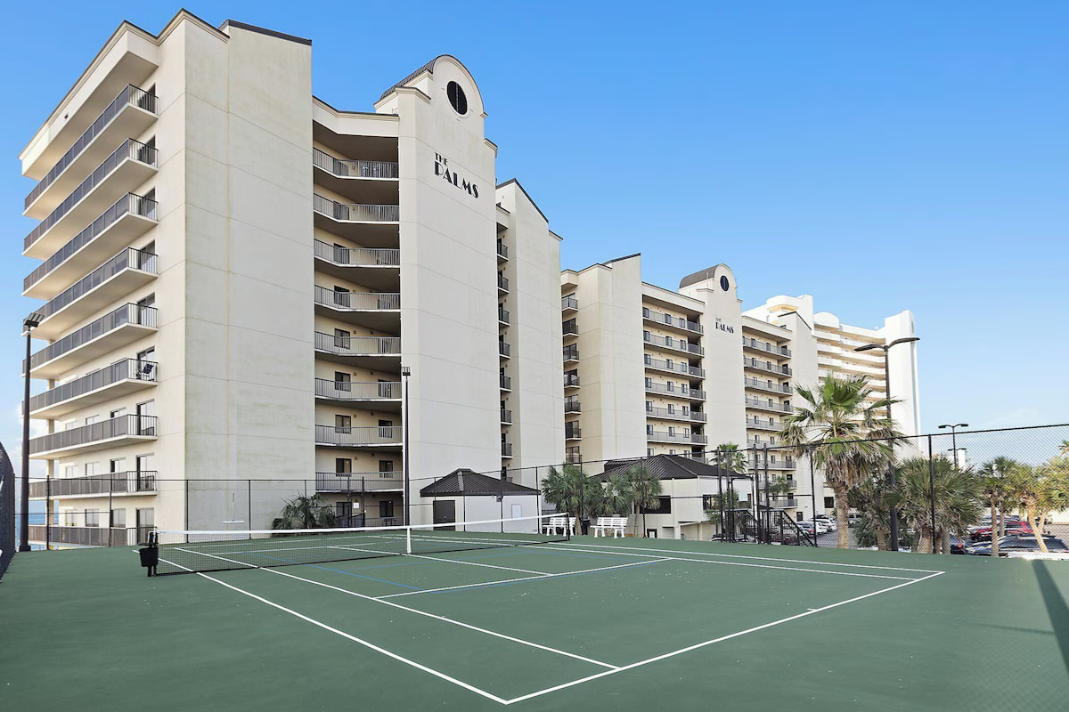 The Palms Amenities (1)
